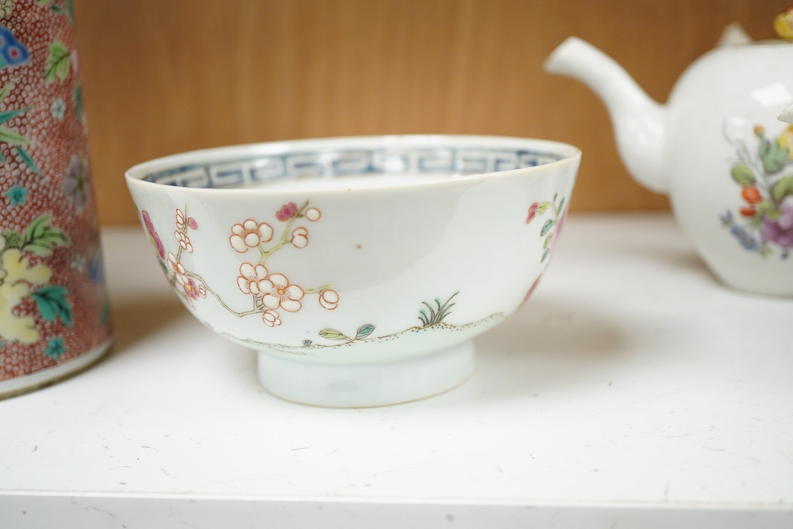 A Chinese famille rose bowl enamelled with a chicken amongst flowers, 12.5cm in diameter